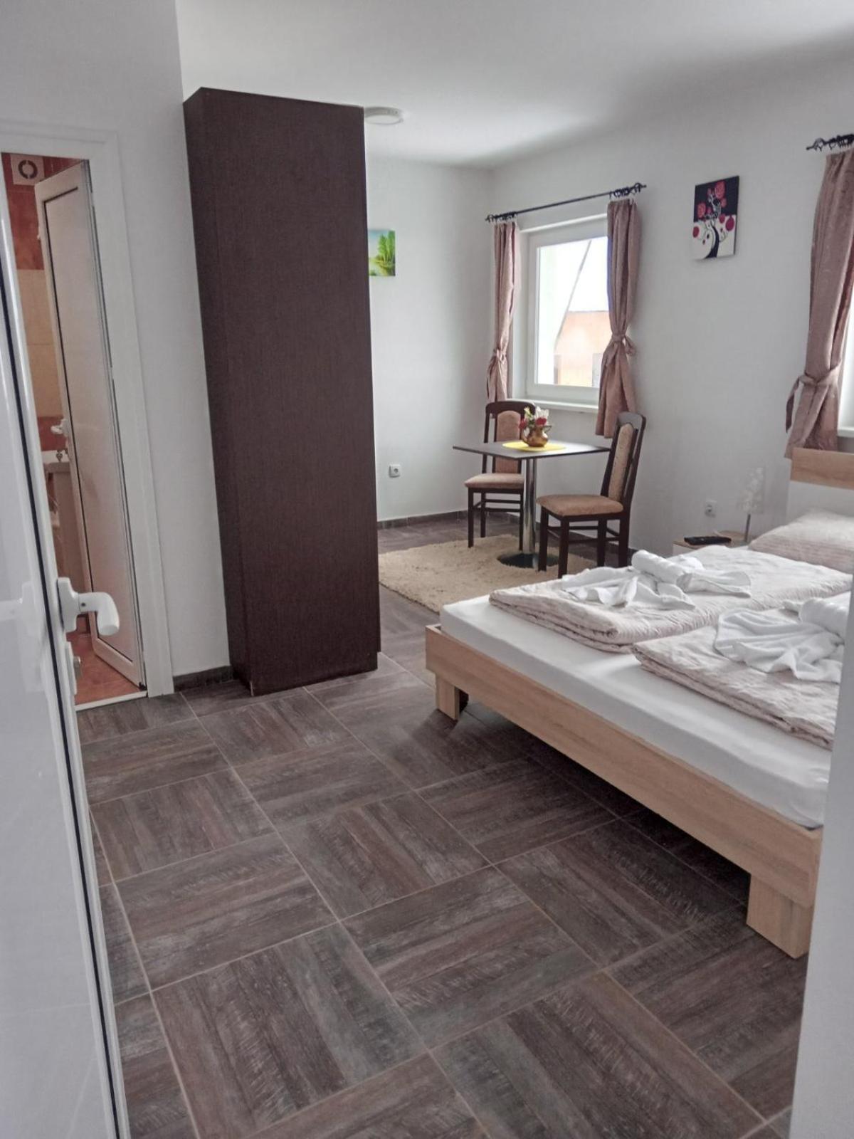 Vila Mozart - Apartments & Studios Копаоник Экстерьер фото
