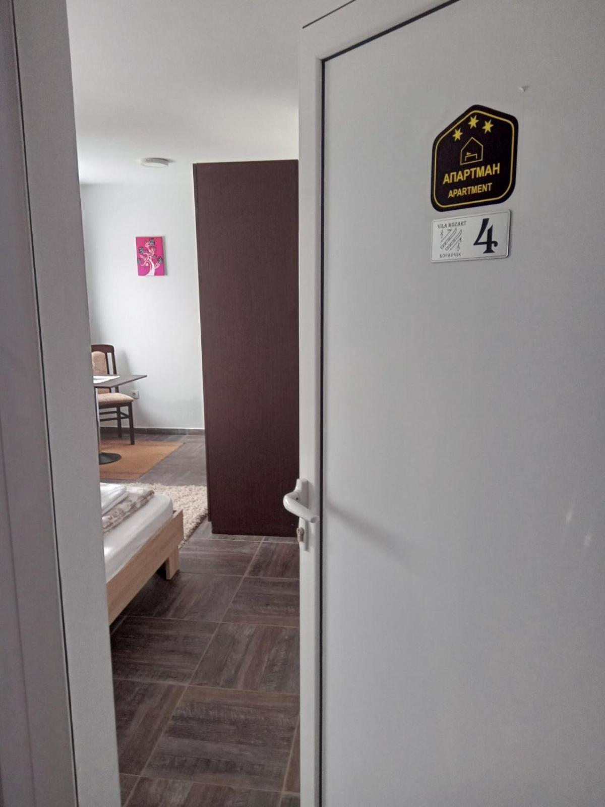 Vila Mozart - Apartments & Studios Копаоник Экстерьер фото